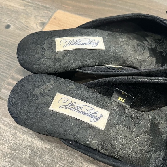 Williamsburg Women Sz 7 Latchet Satin Brocade 18th Century Shoe Reenactment - Picture 3 of 5